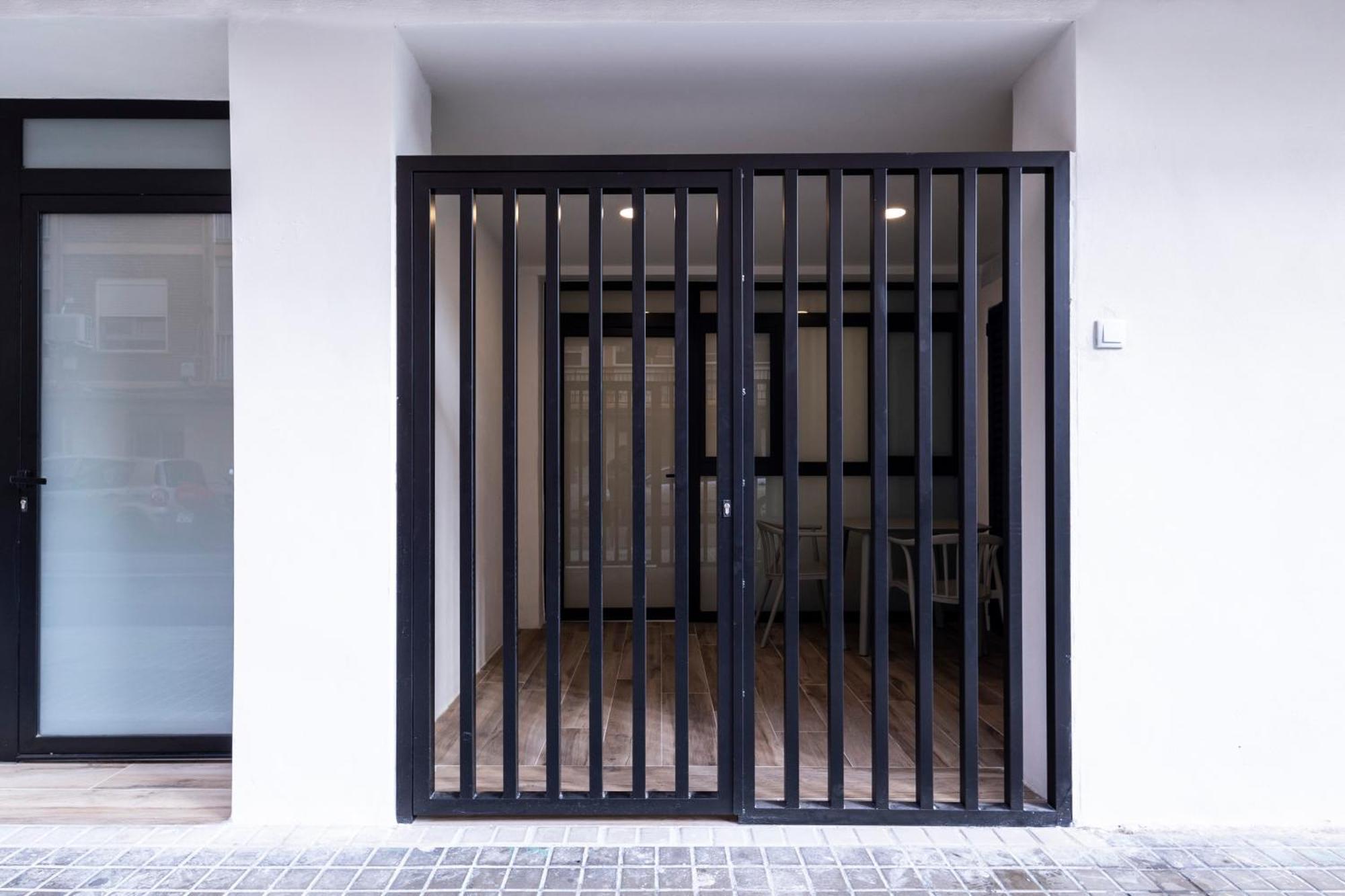 Cortes Suites By Concept Flats Valencia Luaran gambar