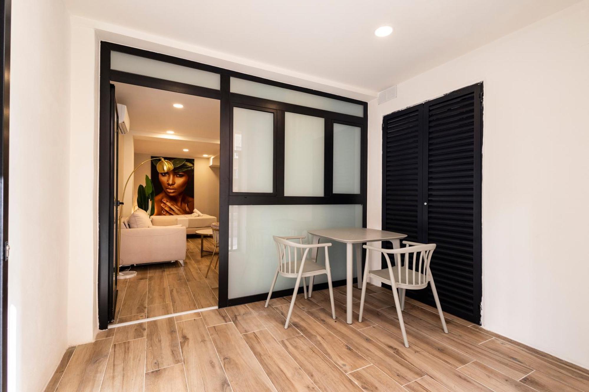 Cortes Suites By Concept Flats Valencia Luaran gambar