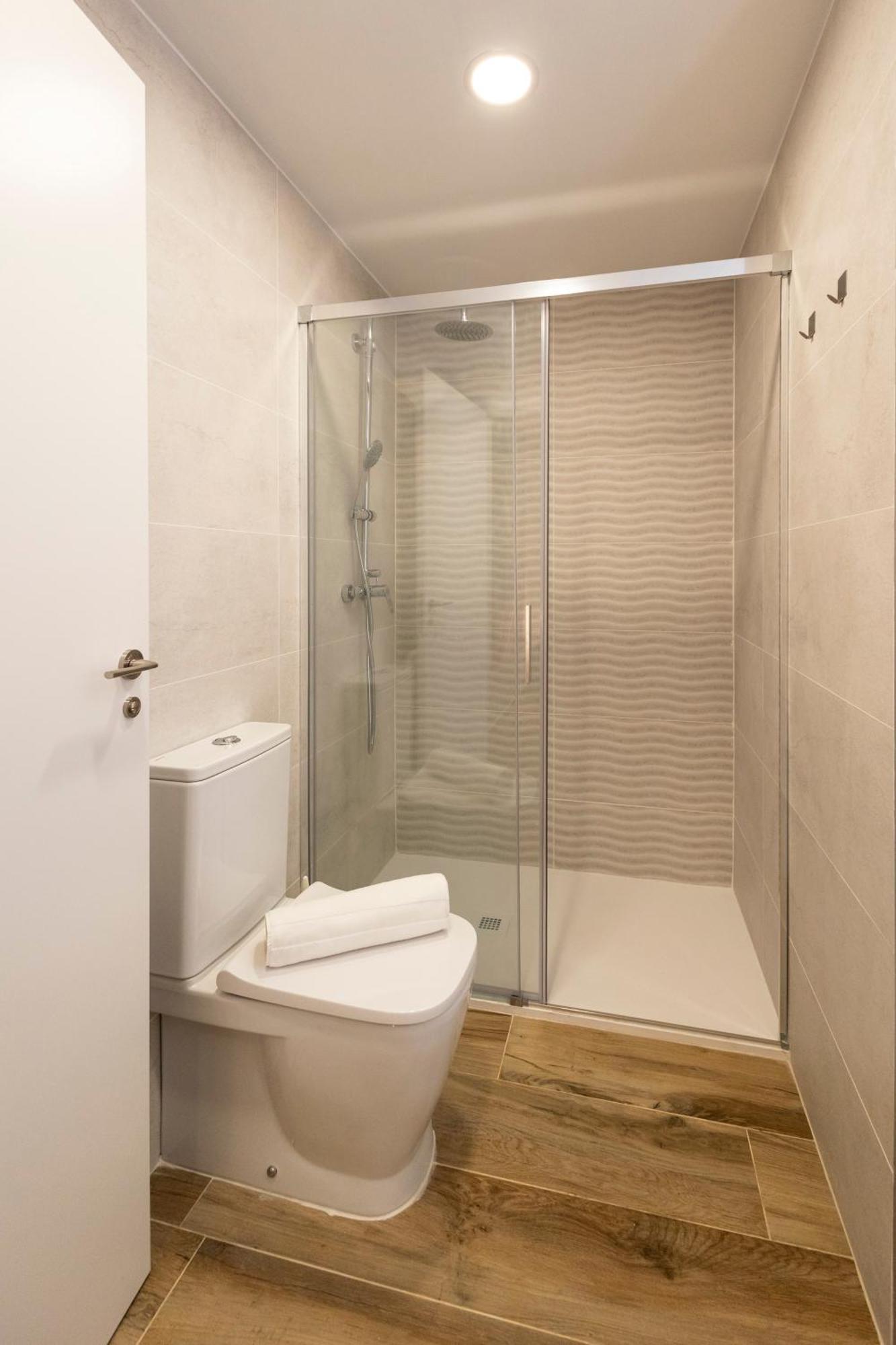 Cortes Suites By Concept Flats Valencia Luaran gambar