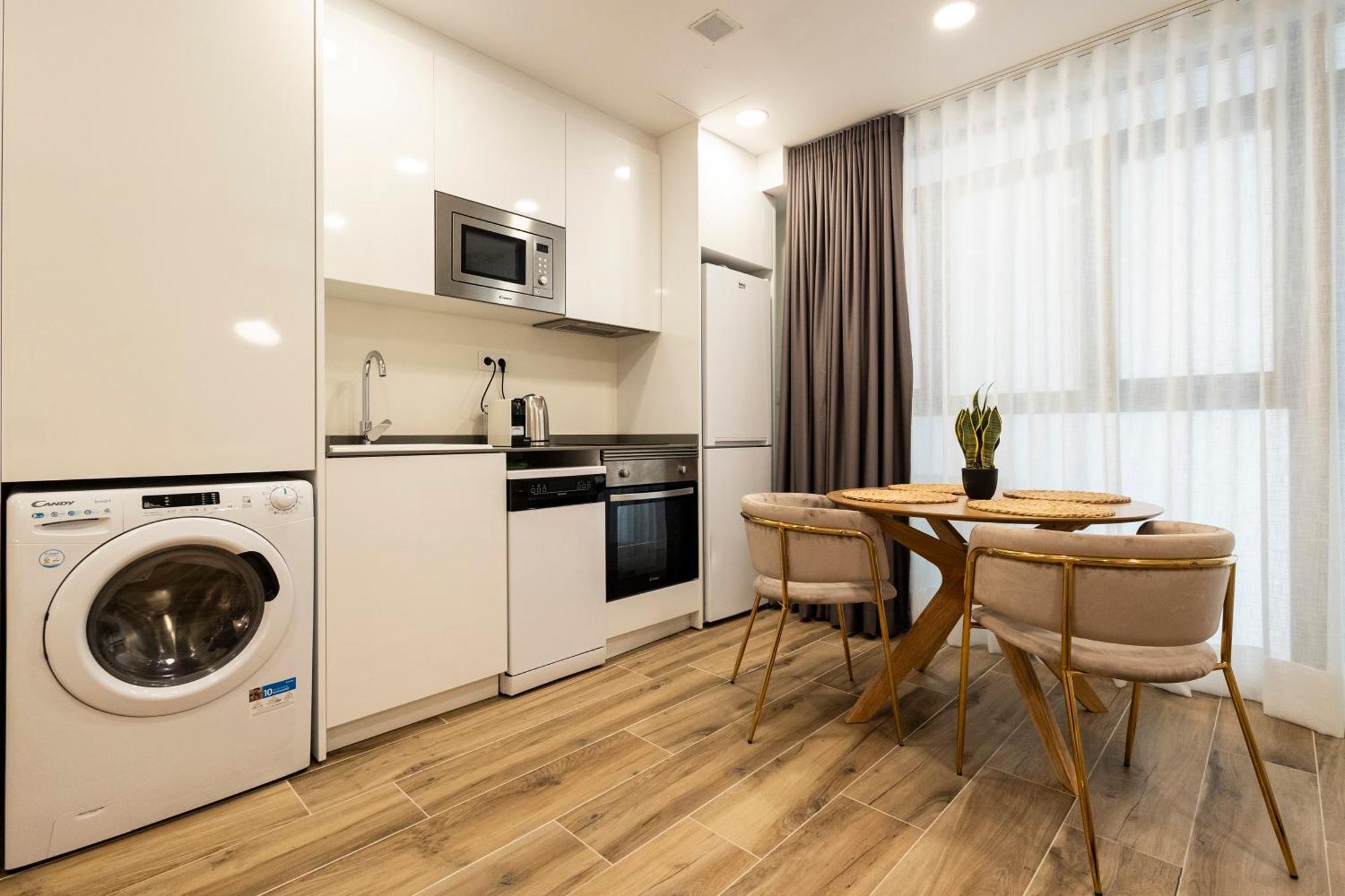 Cortes Suites By Concept Flats Valencia Luaran gambar